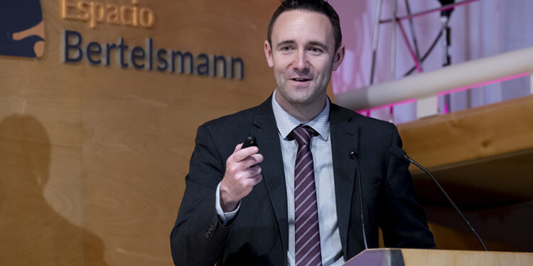 Ryan Gibson: "Un alumno con una buena orientación se siente mucho más feliz y más seguro de sí mismo"