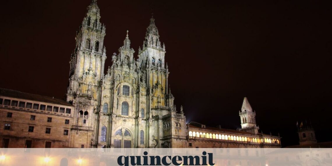 Santiago se cuela entre los mejores destinos de otoño para los españoles, según eBooking