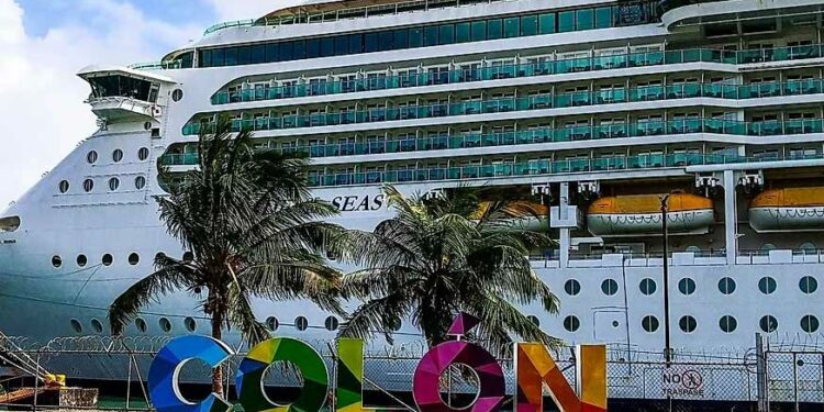 Temporada de Cruceros 2022-2023 arranca con buen pie, Panamá recibe dos embarcaciones