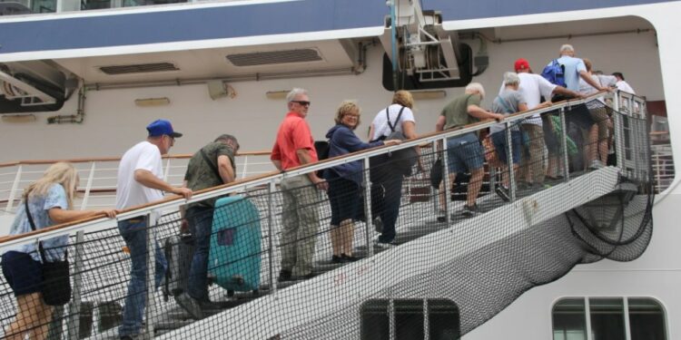Temporada de crucero podría dejar US$10 millones a la economía panameña - Turismo