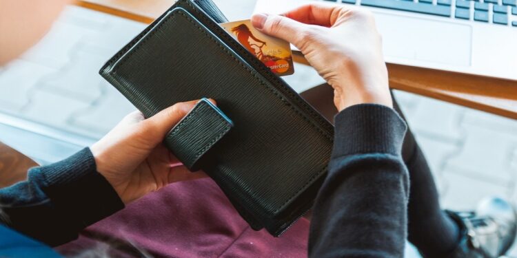 Tips de ciberseguridad para comprar viajes durante el Buen Fin