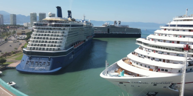 Triple arribo de cruceros deja a Vallarta derrama de 14 MDP