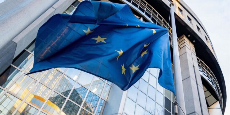 UE.- Bruselas investiga si la compra de eTraveli por Booking dañará la competencia de las plataformas de viajes online