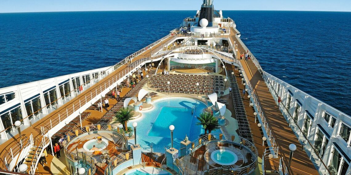 Un crucero de lujo para eludir el veto al alcohol en Catar