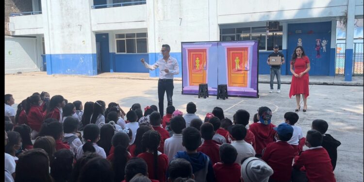 En el marco del Día Mundial del Retrete lanzan show de payasos inédito para educar a niños sobre la importancia de la higiene en baños.