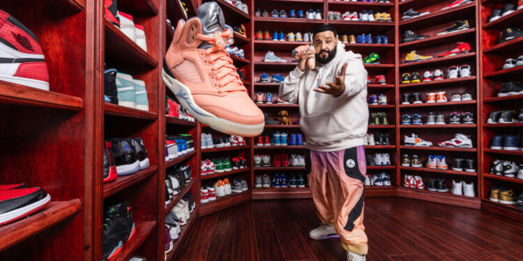 El legendario armario de sneakers de DJ Khaled, ahora en Airbnb