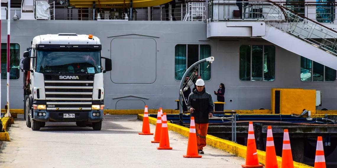 nuevas oportunidades labores se abren para trabajadores portuarios de Puerto Williams