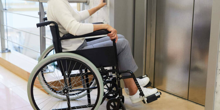 ¿Cómo planear un viaje en silla de ruedas?, por Travegali.com
