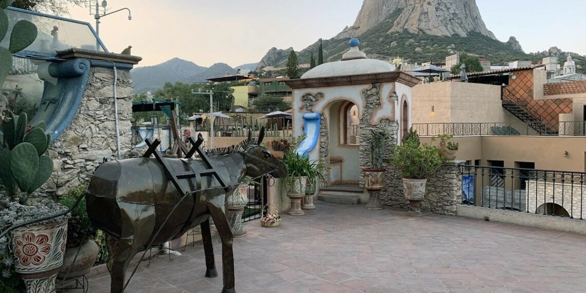 ¿Cuánto se tarda en subir a la Peña de Bernal en Querétaro?
