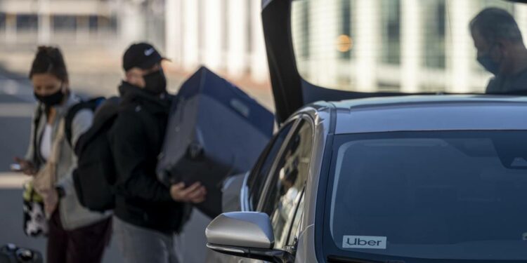 ¿Pagar 300 pesos por viajes cortos? Precios altos en Uber llegaron para quedarse, advierte CEO – El Financiero