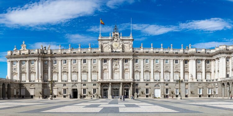 ¿Por qué los colombianos tienen a España y Portugal como sus destinos preferidos para invertir?