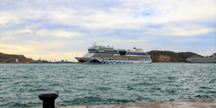 6.500 turistas visitarán Cartagena a bordo de 6 cruceros en el mes de diciembre - Cartagena