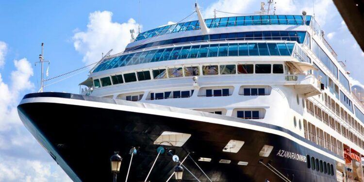 Llega el crucero Azamara Onward