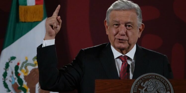 AMLO niega encuesta ‘cuchareada' en Coahuila; pide aceptar resultado
