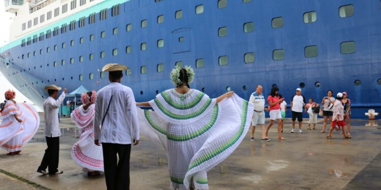 AMP niega que exista concesión exclusiva en expendio de combustible en puertos de cruceros - Marítimo