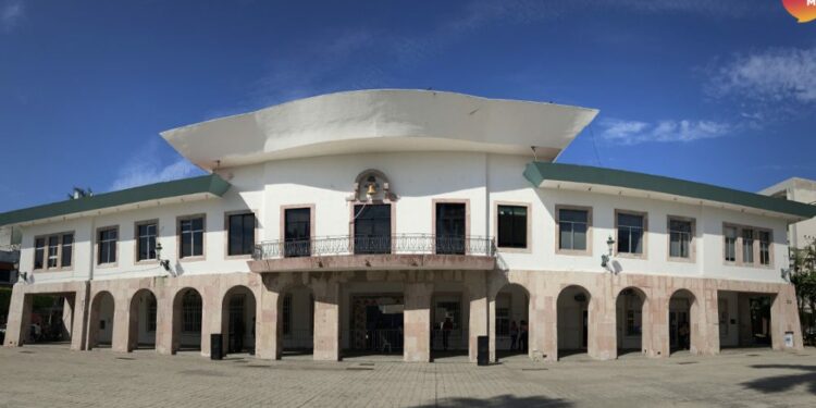 'Aguinaldos se fueron en viajes y gastos de Cultura', alcalde