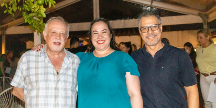 Alegre y divertido  after office de Intertours por fin de año