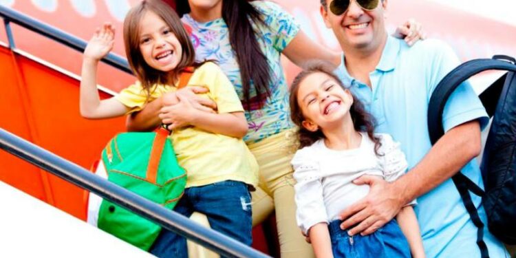 Aprenda cómo ahorrar si planea viajar el fin de año | EL UNIVERSAL
