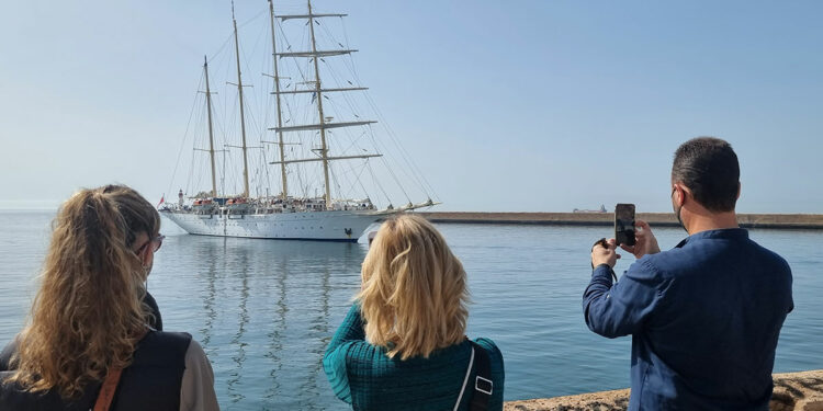 Buenas perspectivas de escalas de cruceros para el Puerto de Almería en 2023