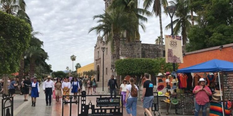 Casi 2 mil turistas llegaron a Loreto bordo del crucero Diamond Princess - El Sudcaliforniano