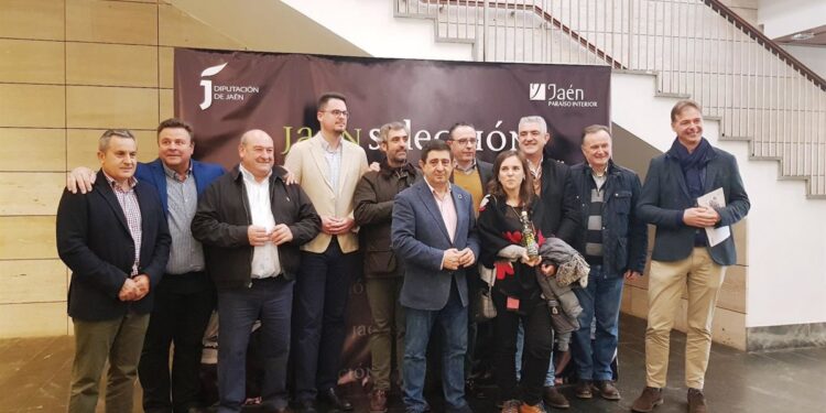 Cinco almazaras y tres cooperativas aportan los ocho aceites de oliva virgen extra (AOVE) Jaén Selección 2023