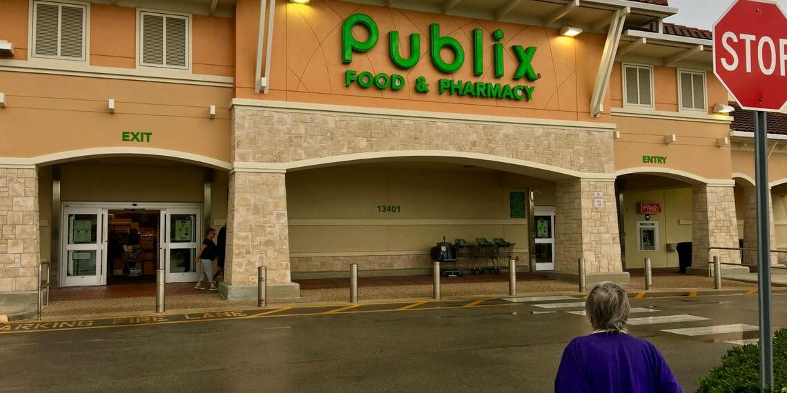 Comparación de precios de víveres en Miami: Publix, Winn-Dixie y Walmart