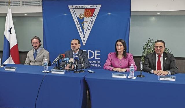 Crece descontento por la exclusividad en la venta de combustible en puertos de cruceros