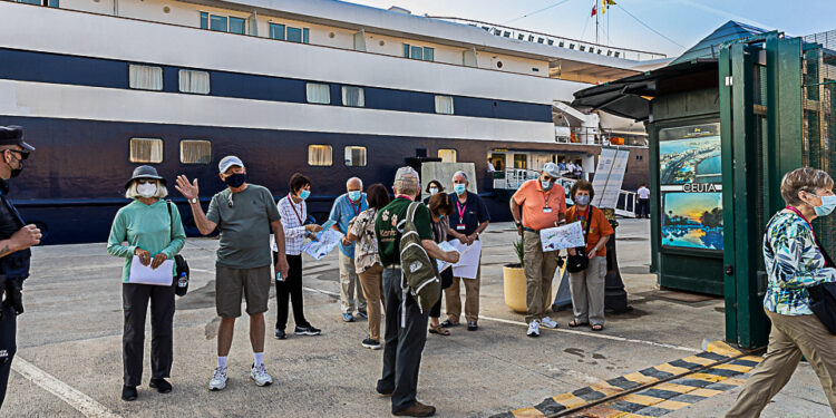 El Gobierno anuncia que retomará la campaña 'Ceuta emociona' para "incentivar la llegada de nuevos turistas" - Economía - Ceuta al Día