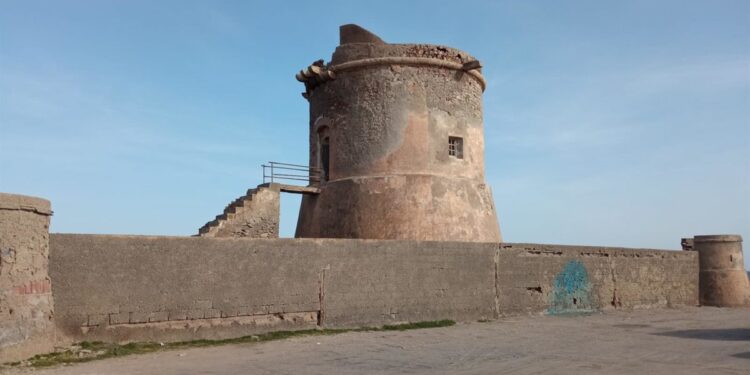 El Plan de Sostenibilidad Turística de Almería prevé mejoras en la infraestructura ciclista y el complejo del Toyo