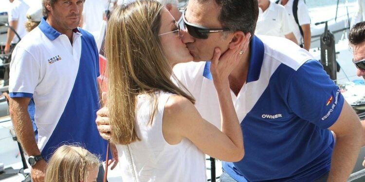 El Rey Felipe VI se hizo pasar por 'Sr. Smith' para dar una cena de lujo a la Reina Letizia
