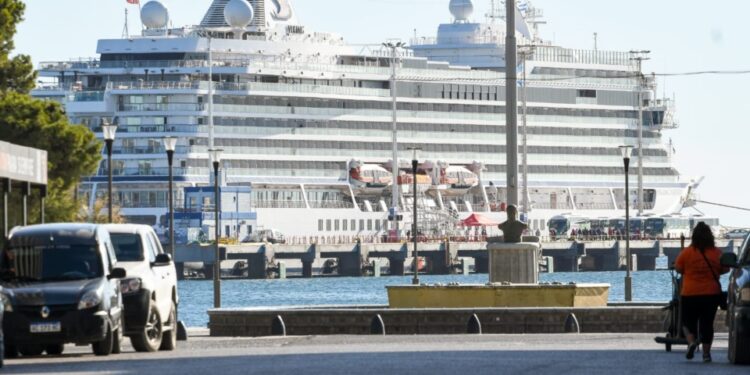 El crucero Viking Júpiter llegó a Madryn