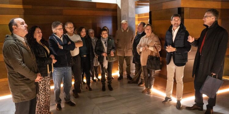 El punto de información turística del Castillo de San Jorge incorpora más contenidos dentro del plan de Triana