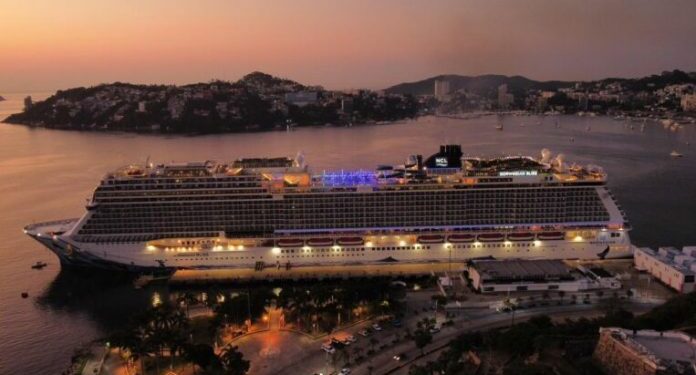 El sexto crucero de la temporada llegó al puerto de Acapulco con más de 5 mil personas a bordo