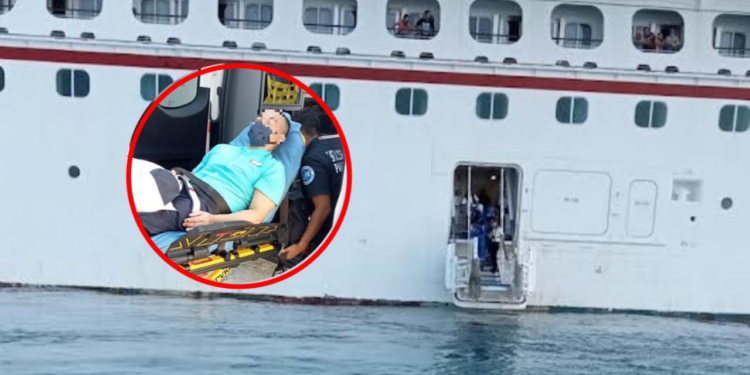 Elementos navales realizan evacuación médica en un crucero cerca de Isla Mujeres