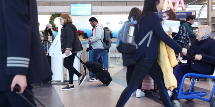 En EEUU una tormenta invernal amenaza con sembrar caos en viajes en Navidad