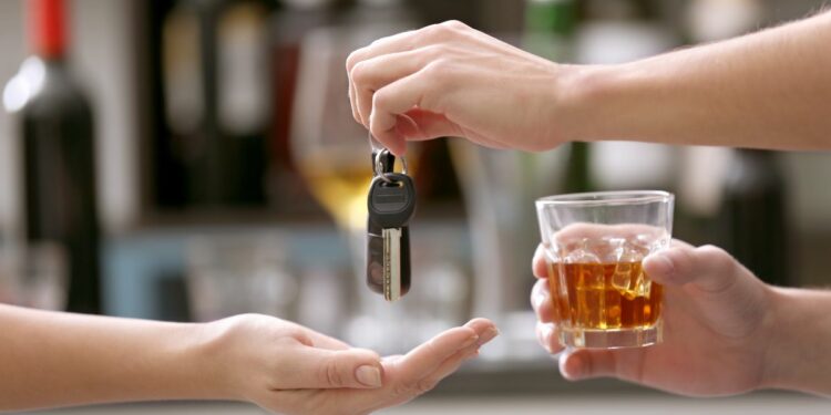 No expongas tu vida ni la de los demás en estas fiestas de fin de año.