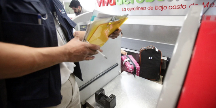 Esto es lo que pasará con cierto equipaje de mano cuando viajes en Viva Aerobus