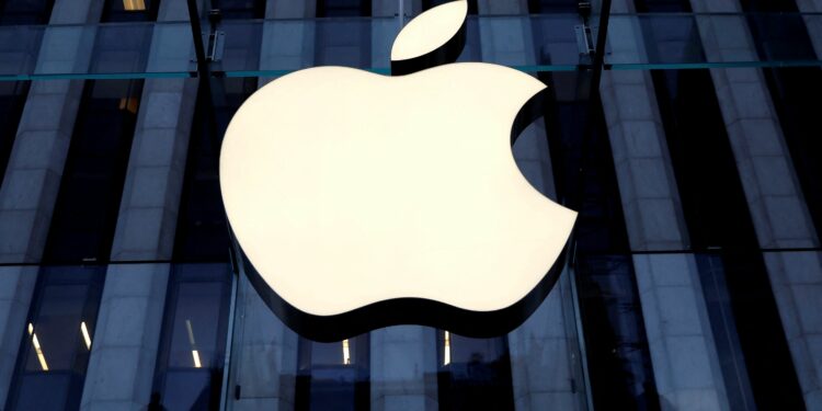 Apple"