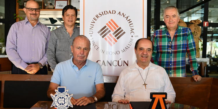 Firman convenio de colaboración la Universidad Anáhuac de Cancún y la Asociación de Hoteles de Cancún, Puerto Morelos e Isla Mujeres