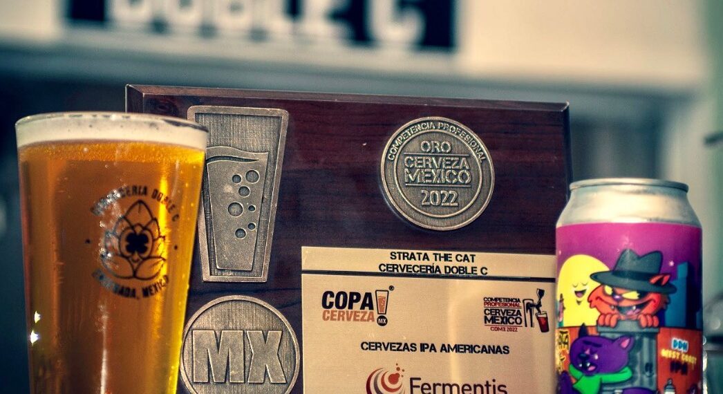 Ocho cervezas californianas galardonadas para tu intercambio navideño