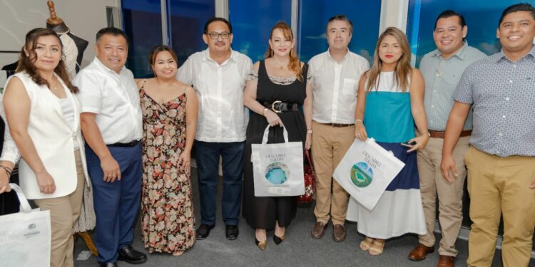 Inaugura Marciano Dzul moderno centro de información turística y atención empresarial