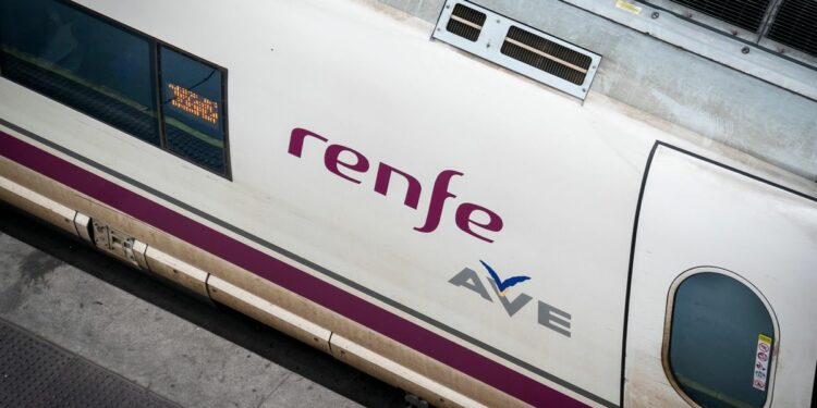 Indemnizaciones por retrasos en los trenes de Renfe: cuáles son y cómo reclamarlas