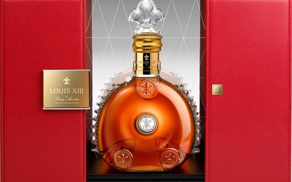 Louis XIII le da la bienvenida a las fiesta de decembrinas con su primera experiencia POP UP en México el Palacio de los Palacios de la Ciudad de México