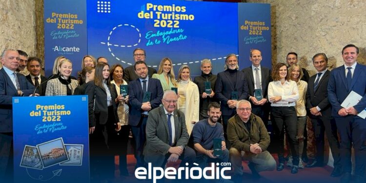 La II Gala del Turismo distingue a ocho personas, empresas y entidades por su impulso al sector en Alicante