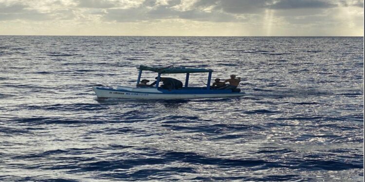 Según el reporte de la Guardia Costera de EE. UU., más de 3.739 personas de la isla caribeña que viajaron por mar han sido detenidas.