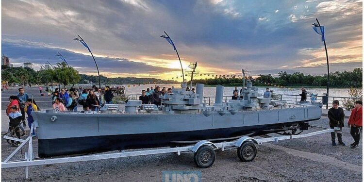 La réplica del crucero General Belgrano está lista para una nueva prueba de navegación