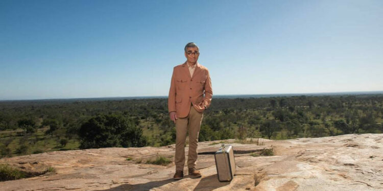 La serie de viajes de Apple TV+ "The Reluctant Traveler", estrenará el 24 de febrero de 2023