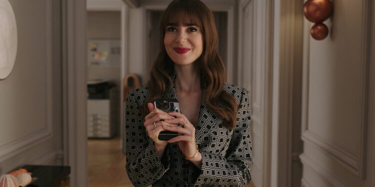 Las mejores fotos y looks del reparto de 'Emily in Paris 3'