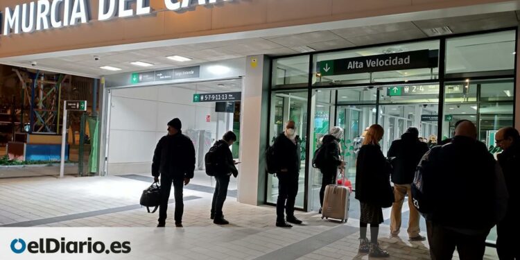 "Llegas a la capital en pocas horas y además en transporte público"