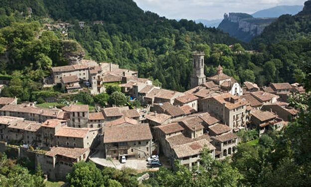 Por Rupit pasan cada año 150.000 turistas